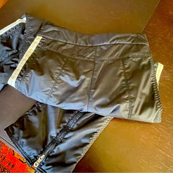 A Diamond in the Snow - Picture 5 of 10